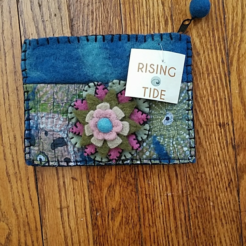 Rising Tide New wool pouch